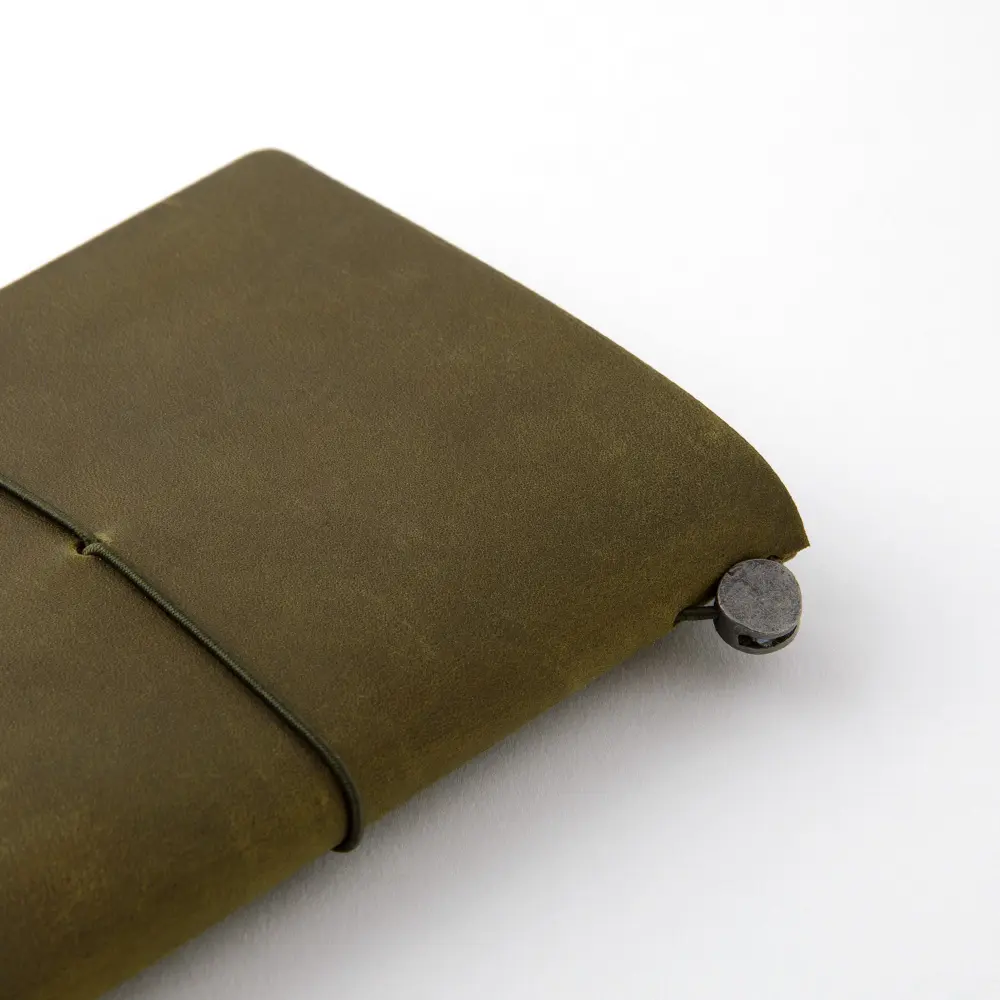 TRAVELER'S Notebook Passport Size Olive