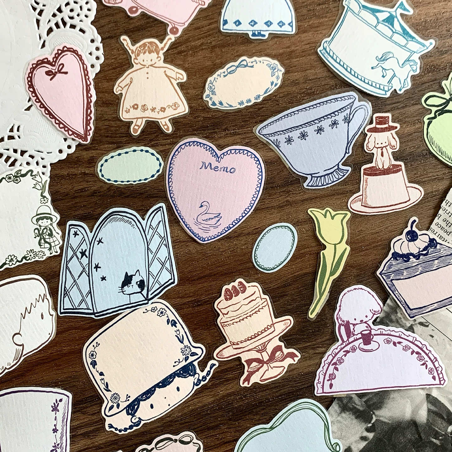 Molinta Kiss-cut Tape – Old Paper Pages — gallery